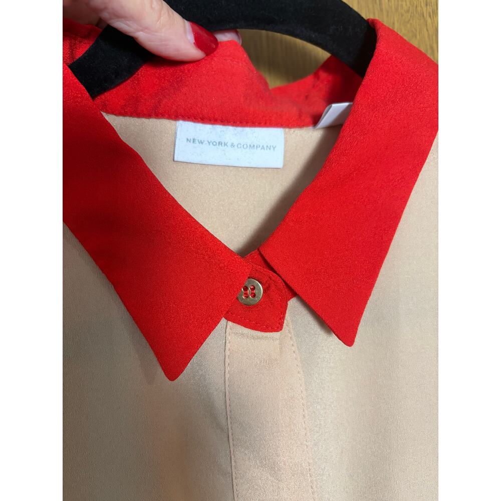 New York and Company Colorblock Blouse Red Collar Cuff Button Down Shirt Women L - Picture 5 of 5